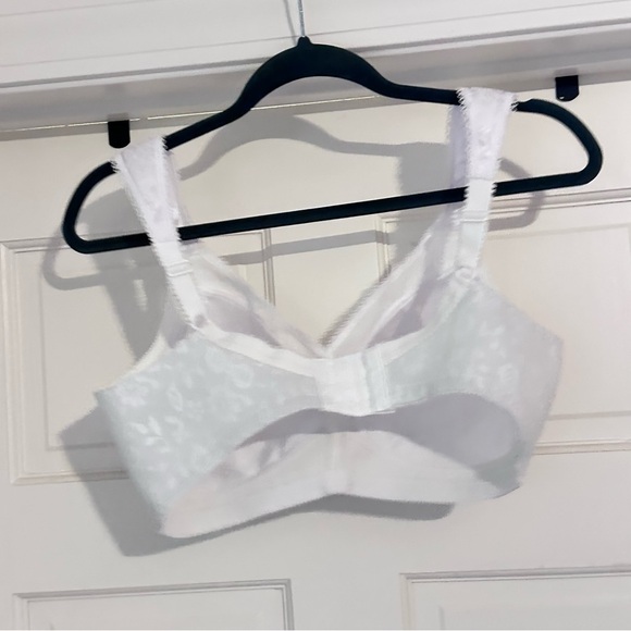 Playtex Floral Print 38C White Bra Wireless Back Closure Style 4693 - Picture 6 of 10